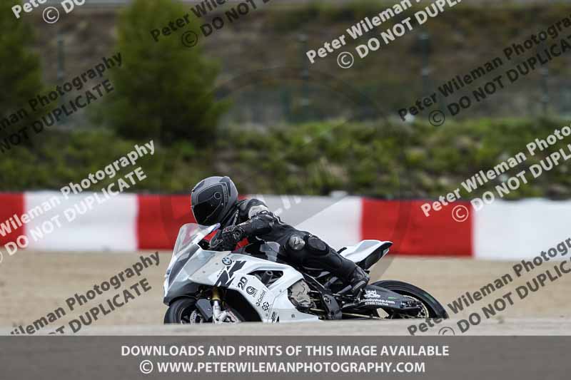 cadwell no limits trackday;cadwell park;cadwell park photographs;cadwell trackday photographs;enduro digital images;event digital images;eventdigitalimages;navarra;no limits trackdays;peter wileman photography;racing digital images;trackday digital images;trackday photos
